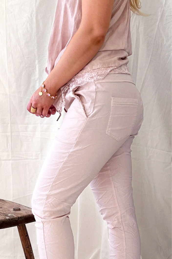 pants-pantalon-stretch-jogger-rose-sinaandco-bypias