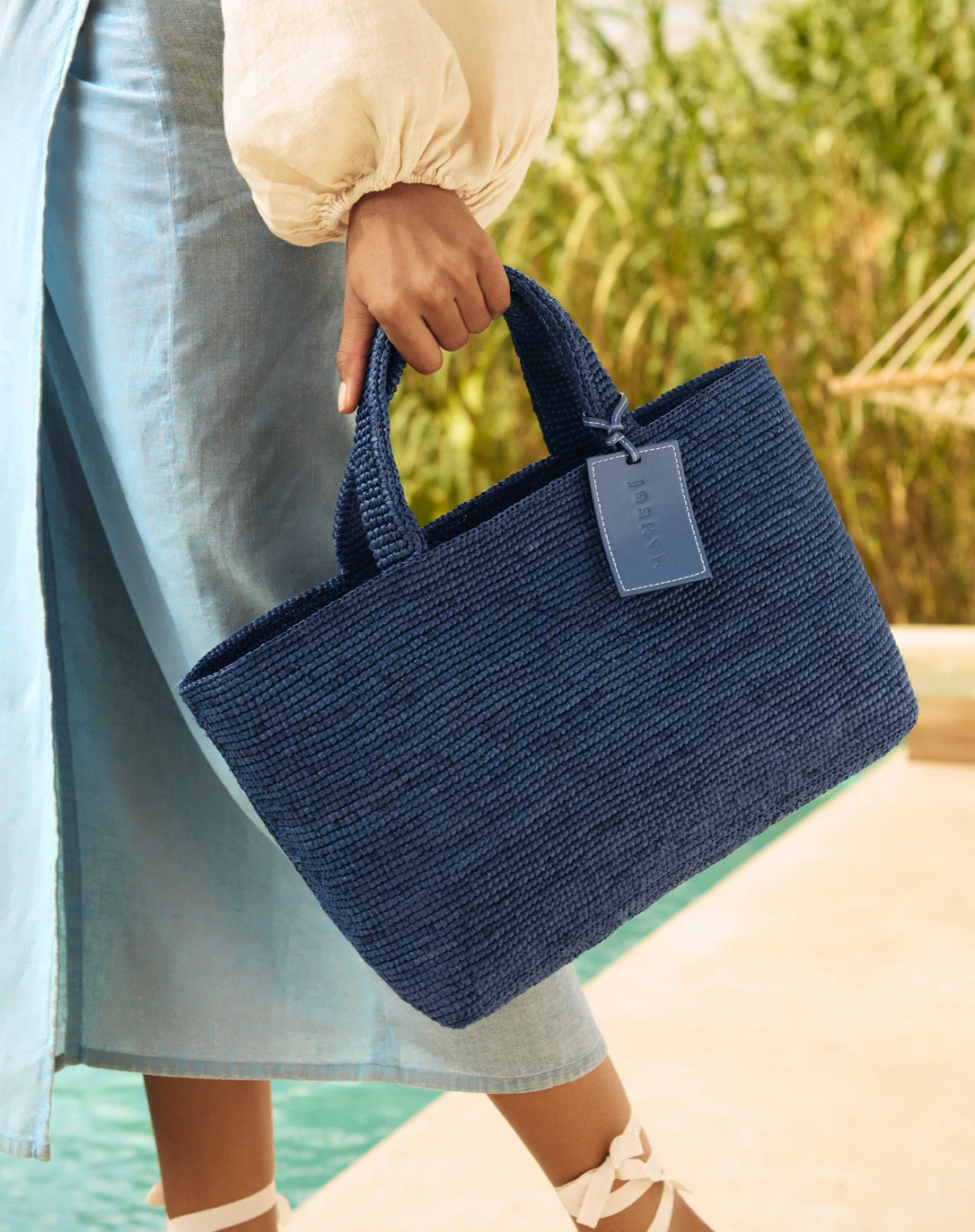 sac_manebi_sina_and_co_bleu