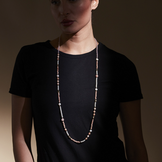 livia_sina_and_co_rose_sautoir