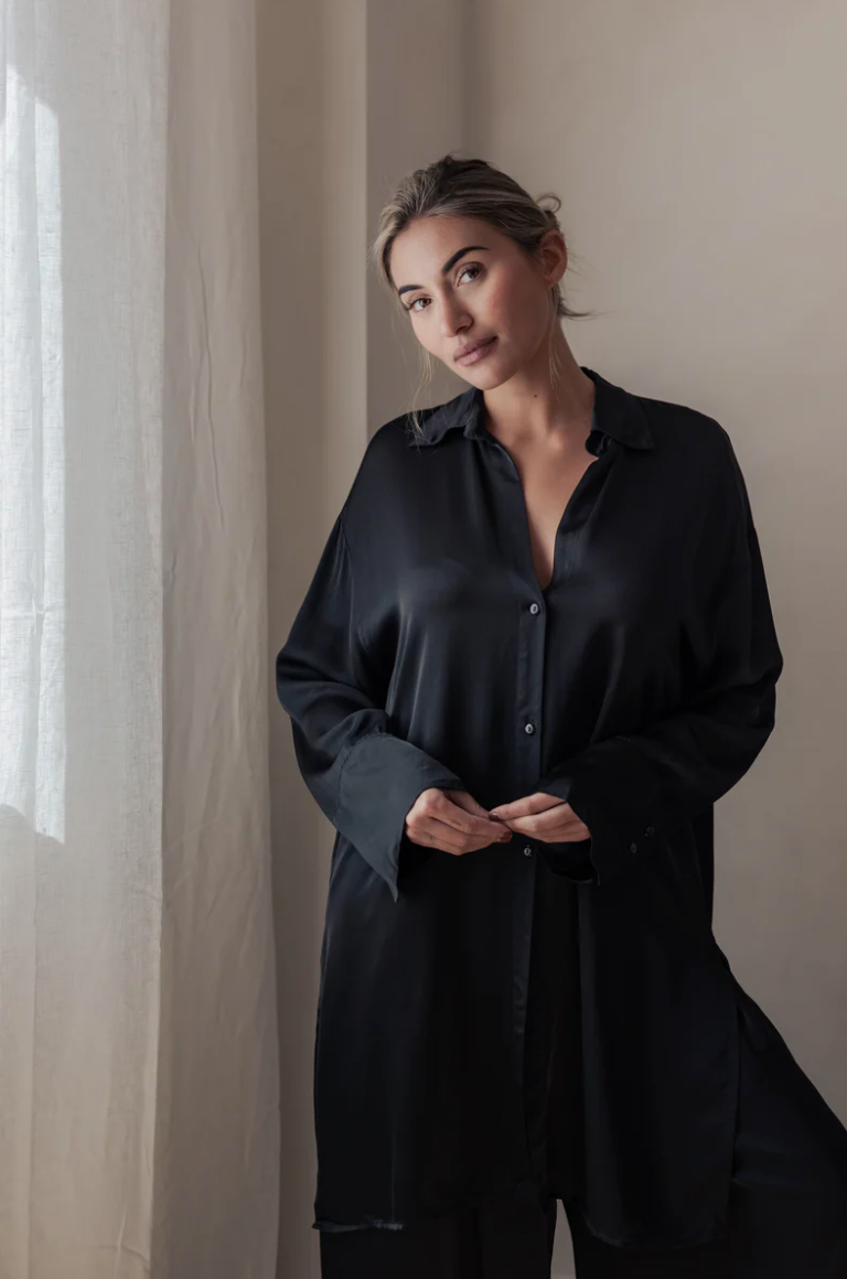 satin_chemise_noir_sina_and_co_bypias