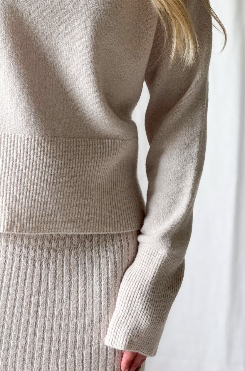 pull_honeybun_sina_and_co_beige_laine