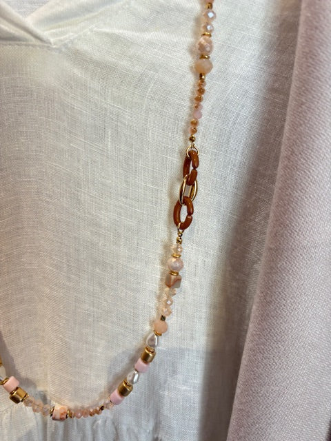 necklace_gaby_rose_sina_and_co