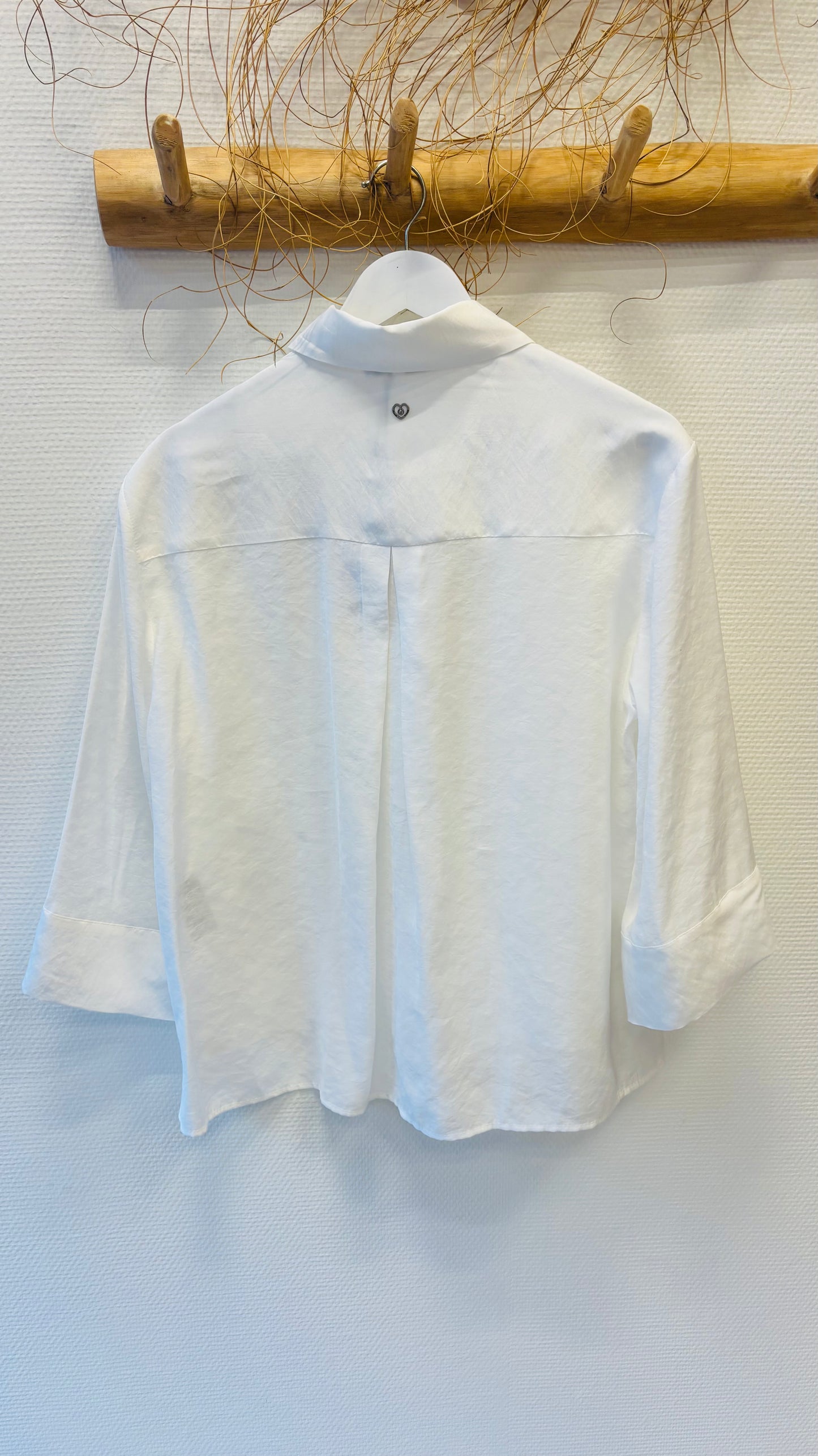 haut_betty_sina_and_co_blanc