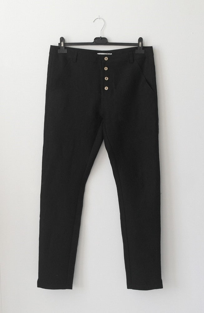 BYPIAS-TEASE-pantalon-noir-lin-été-léger-homme