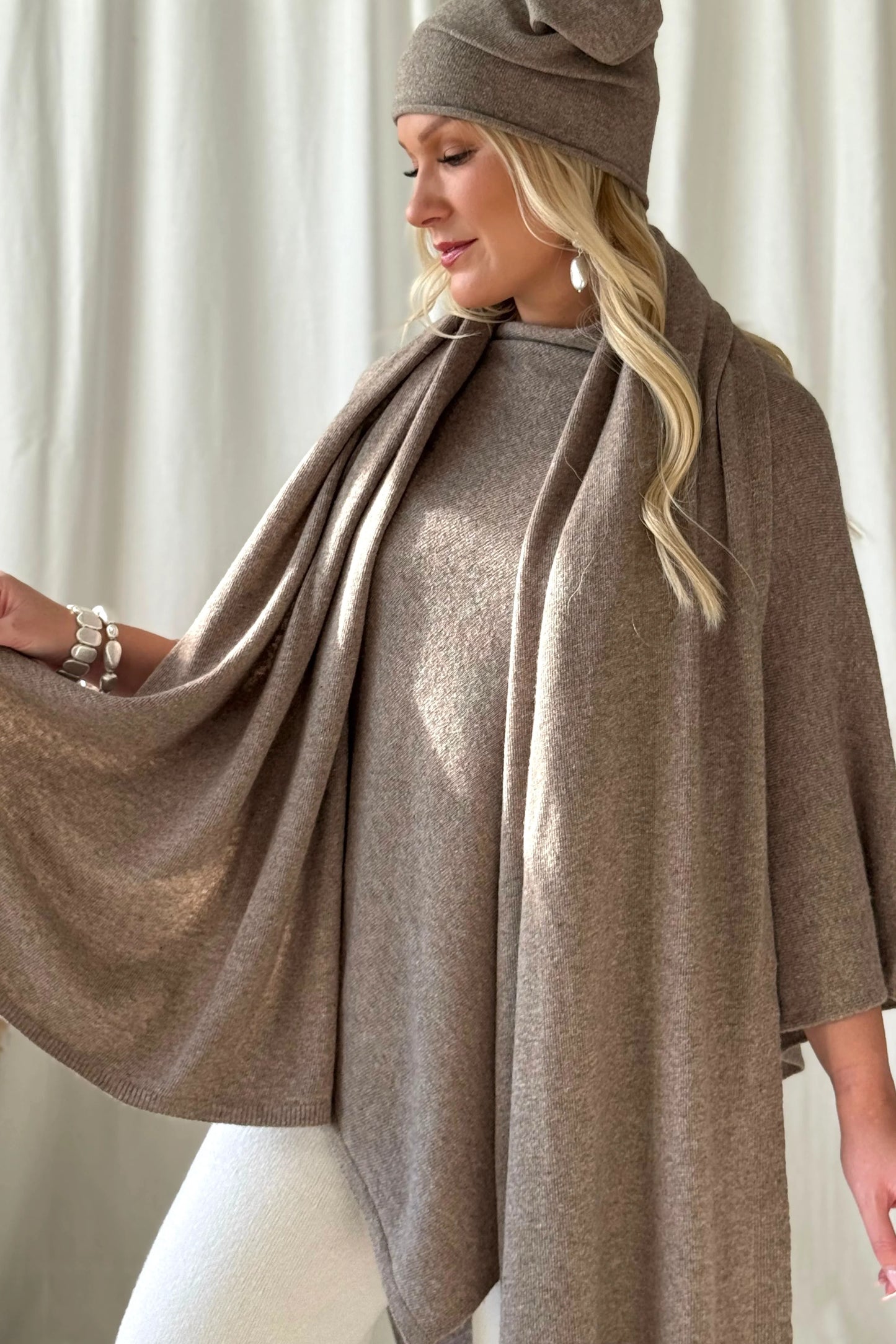 Echarpe_cloud_taupe_cachemire