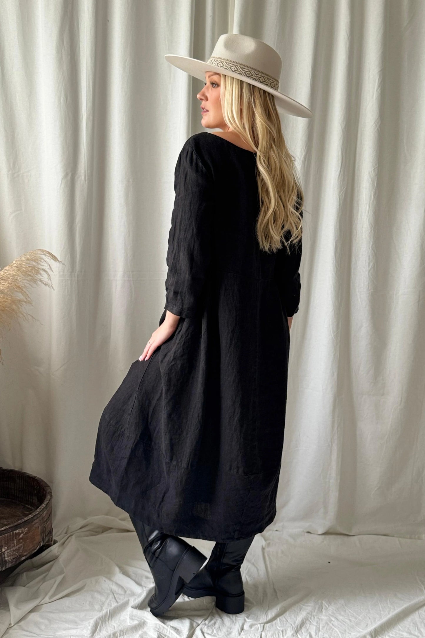 robe_carmolina_noir_sina_and_co_bypias