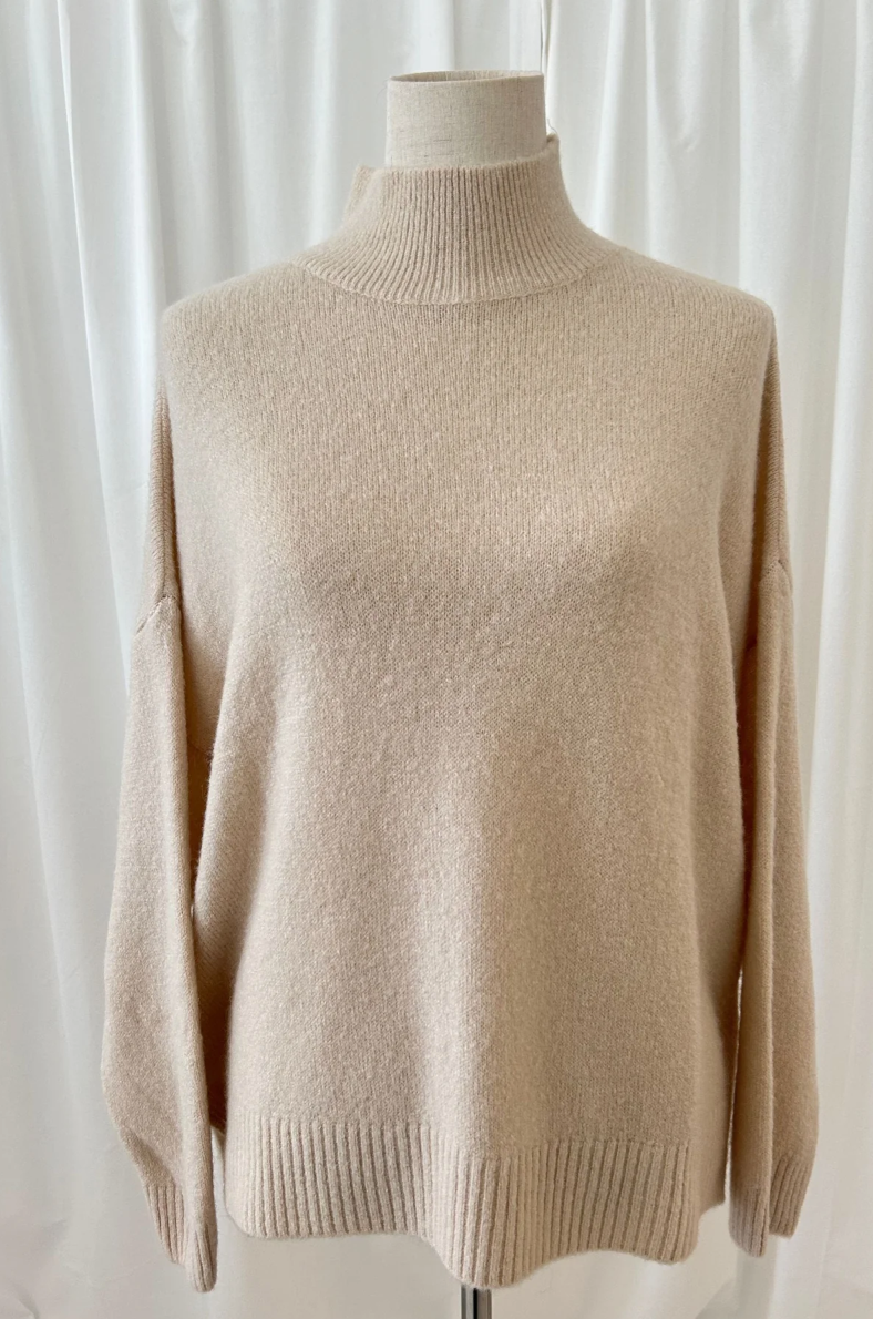 pull_beige_sina_and_co