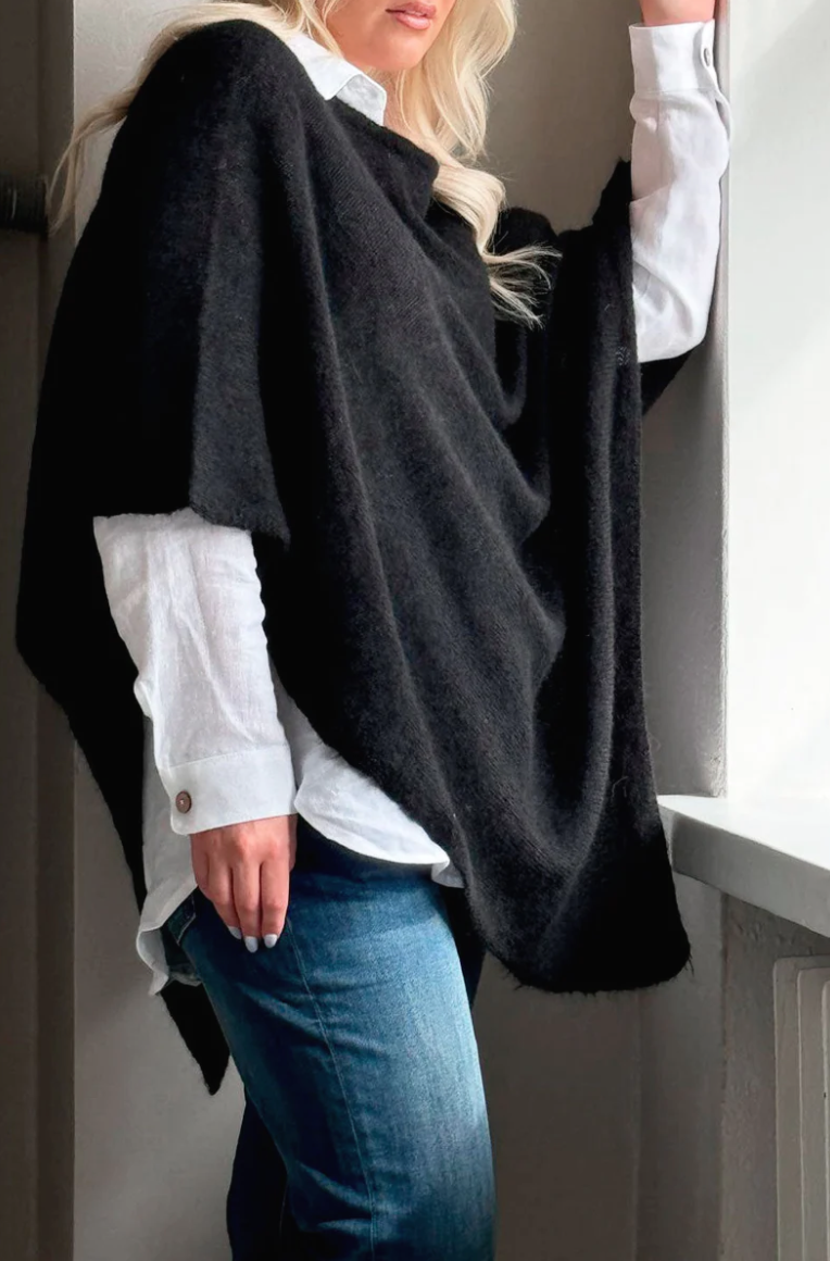 poncho_bettany_noir_sina_and_co_bypias