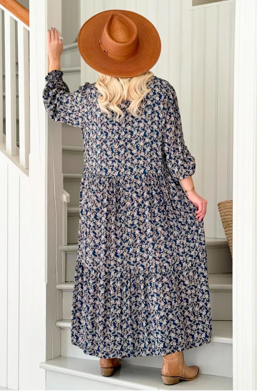 eliana_robe_navy_viscose_sina_and_co_bypias