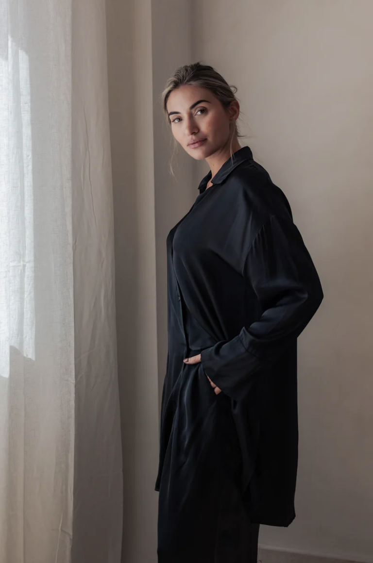 satin_chemise_noir_sina_and_co_bypias_velonna