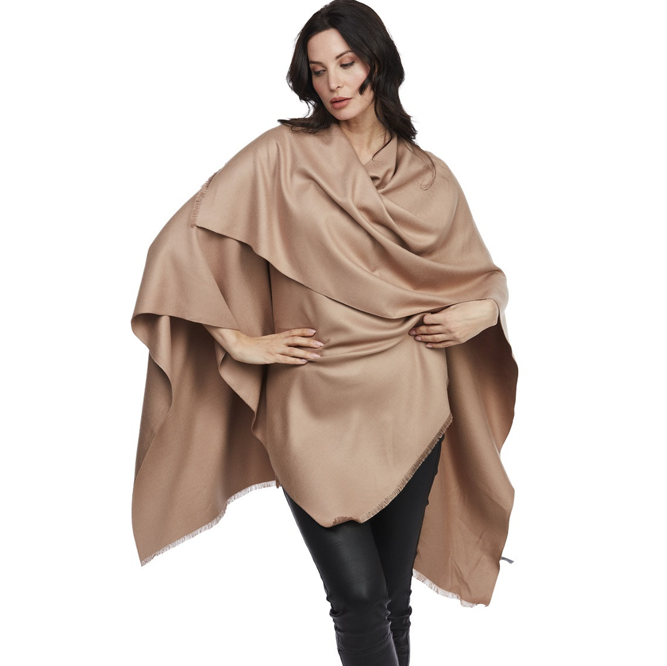 poncho_camel_davos_moshi