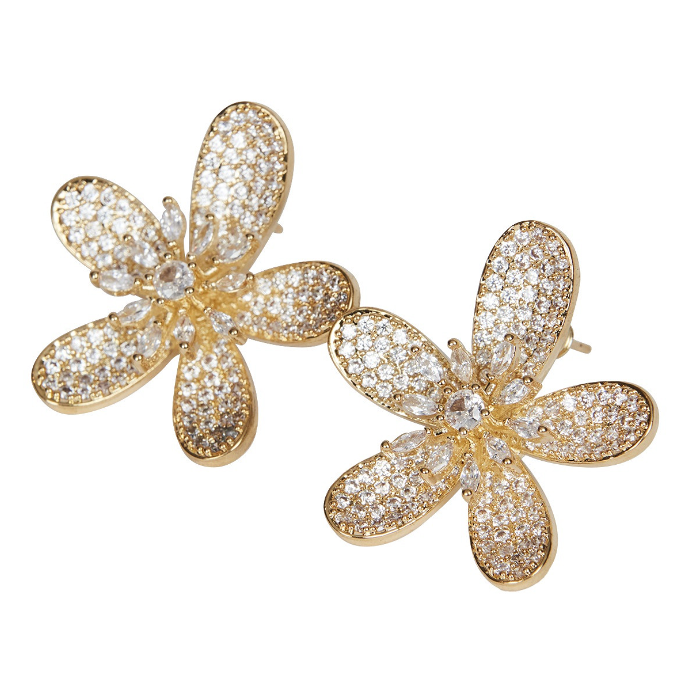 earing_sina_and_co_lydia