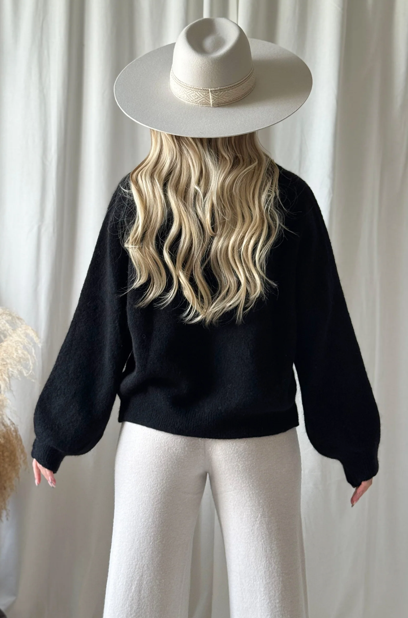 pull_laine_sina_and_co_ontine_noir_bypias