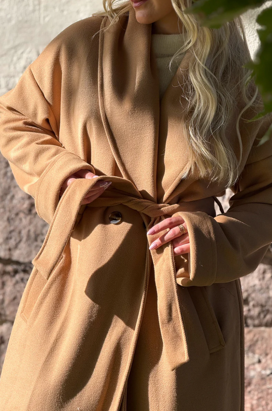 caroline_manteau_laine_sina_and_co_bypias_caramel