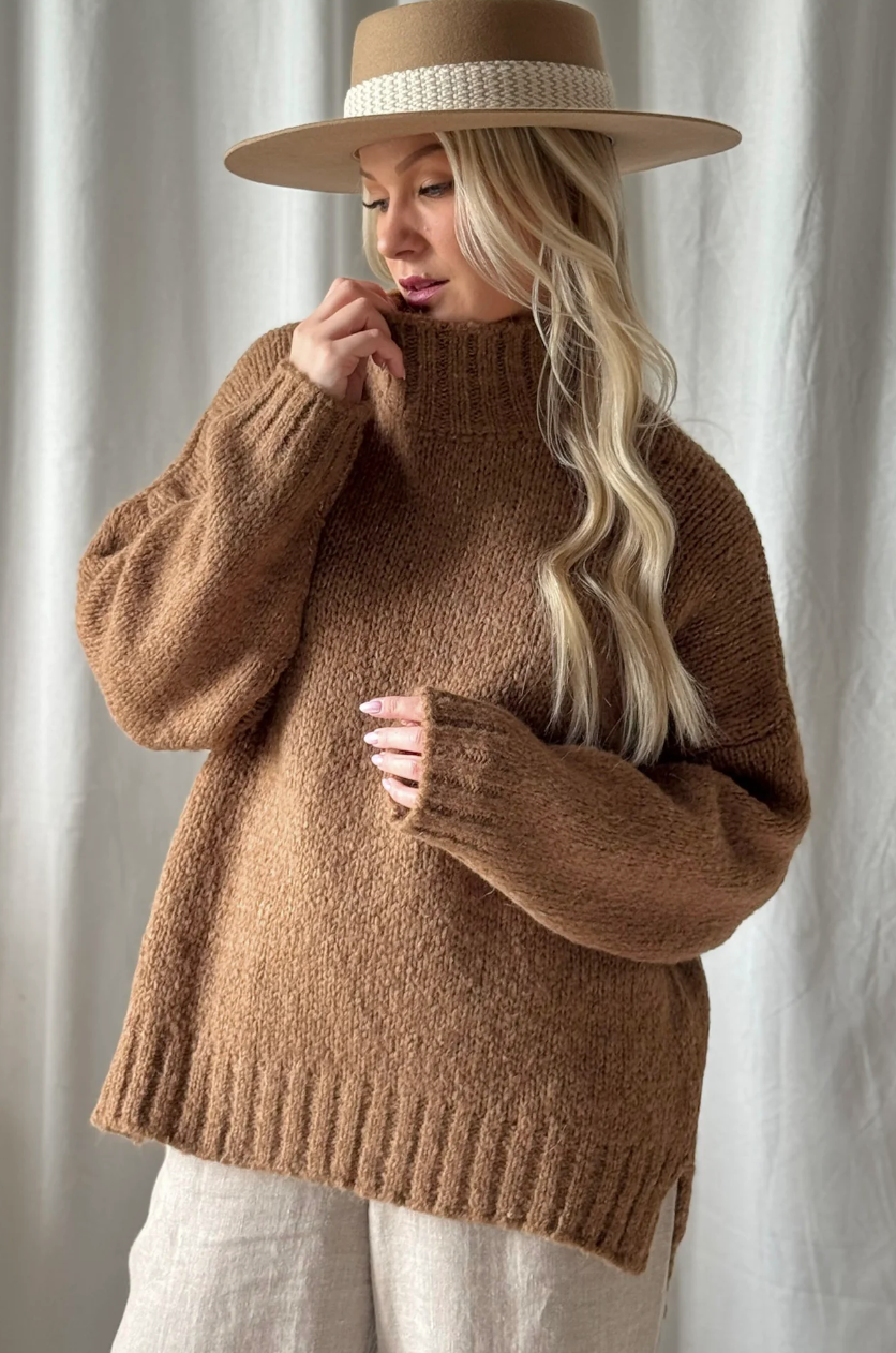 pull_maryanne_caramel_sina_and_co_laine