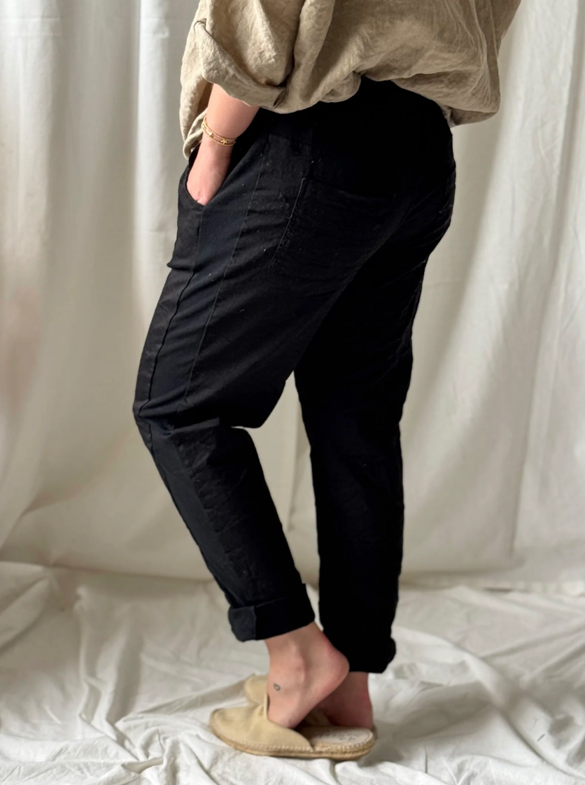 pantalon_jogger_noir_sina_and_co_bypias