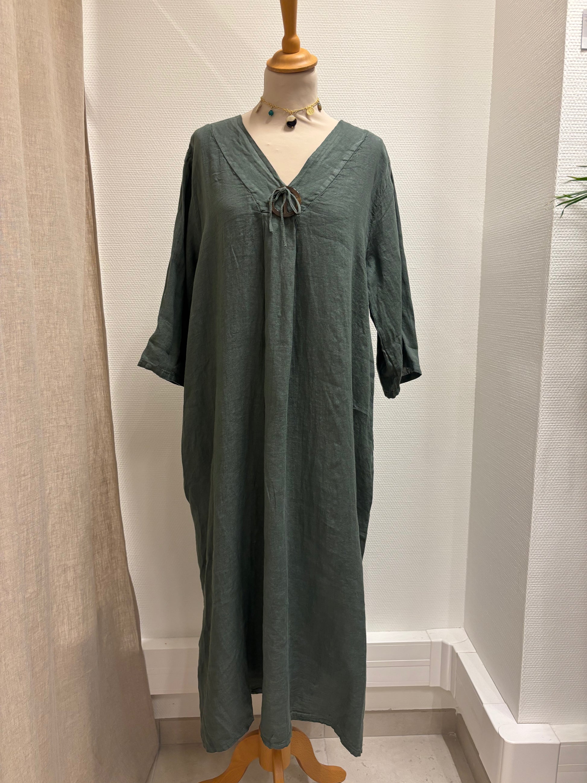 robe_sandi_sina_and_co