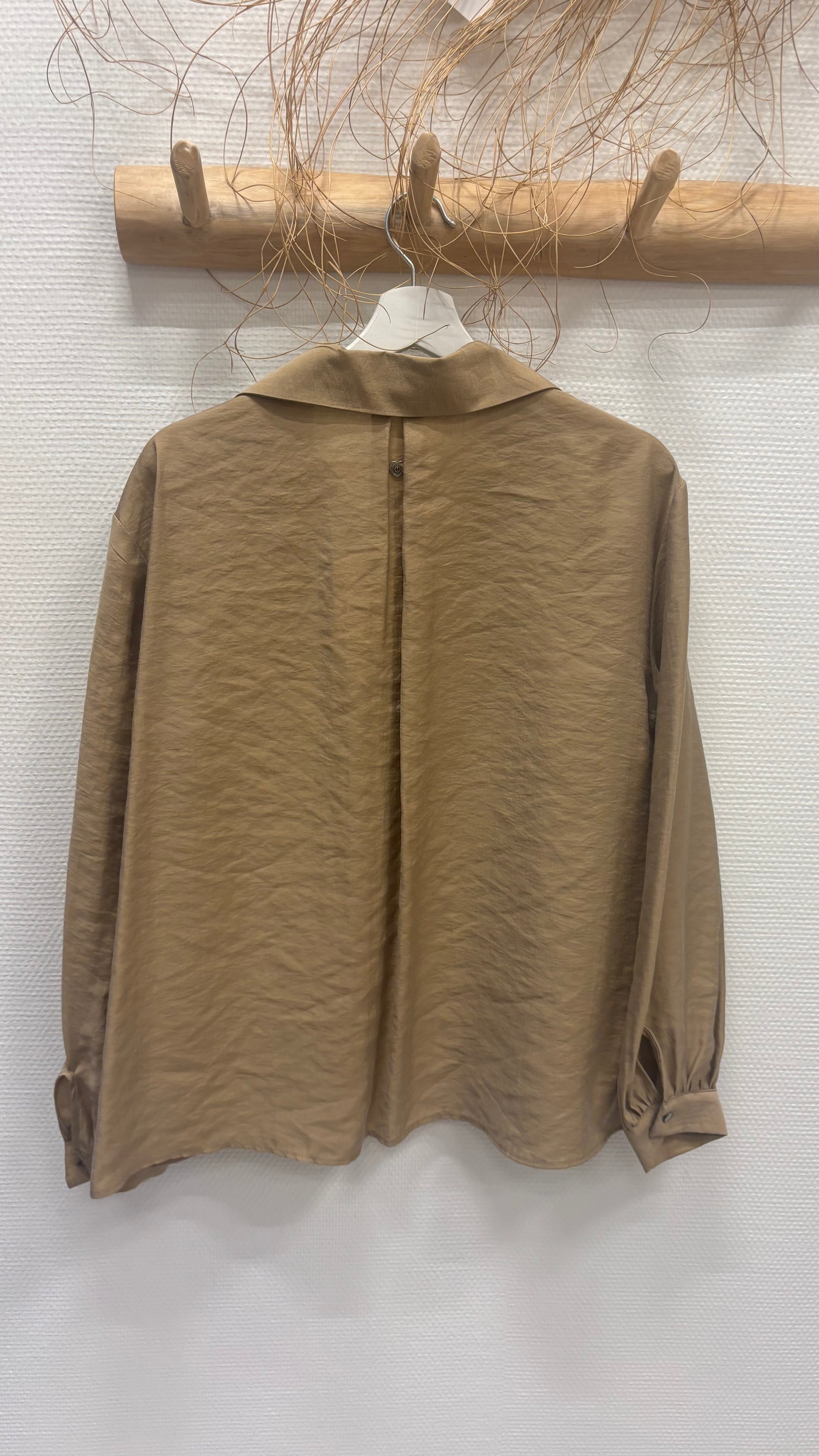 haut_camel_imperial_sina_and_co