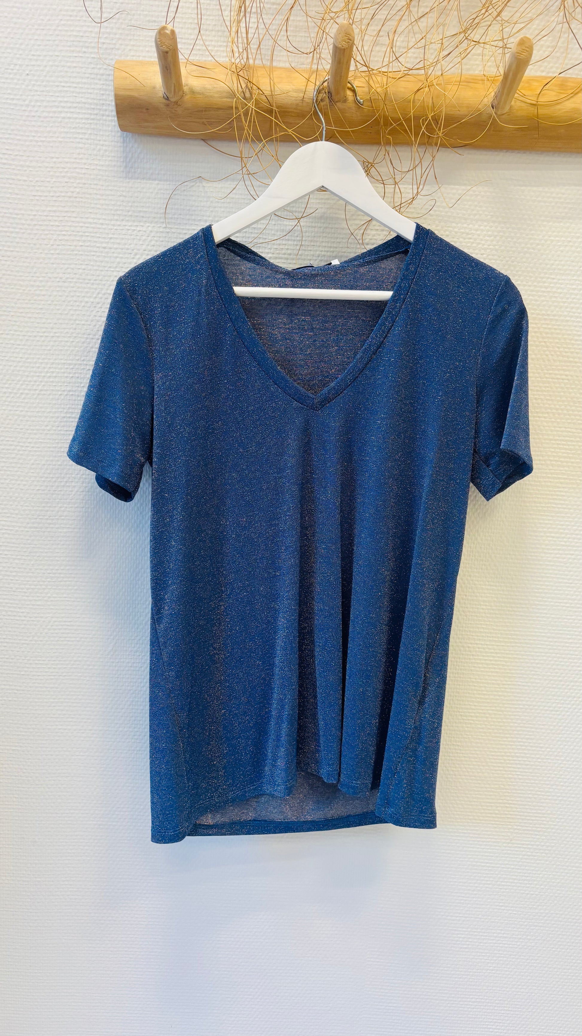 uni_shirt_sina_and_co