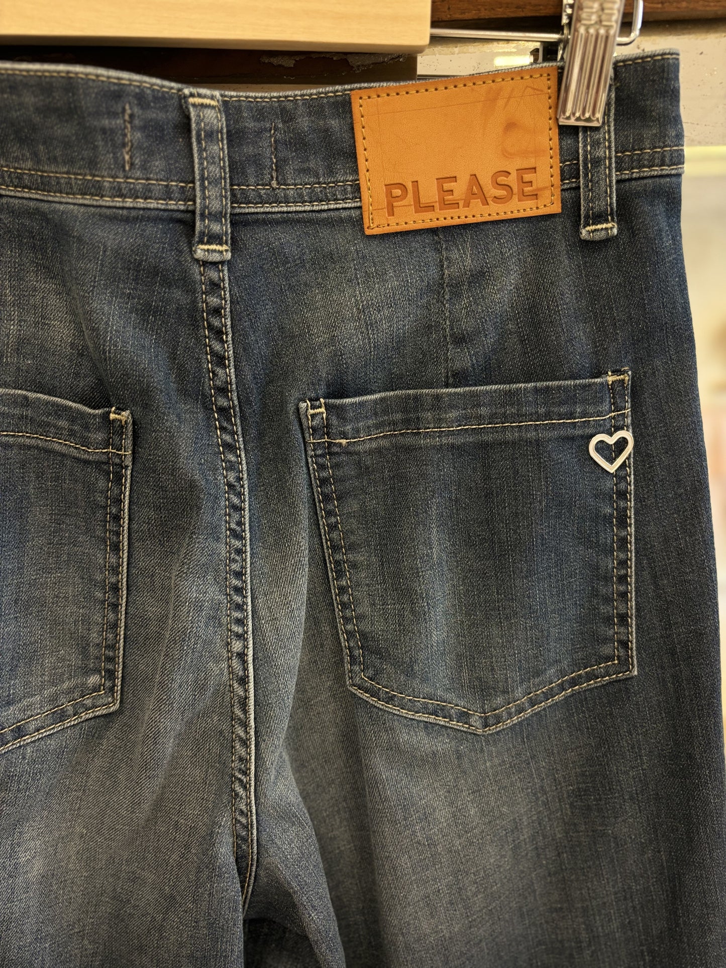 jeans_denim_poche_plaque_sina_and_co_pants