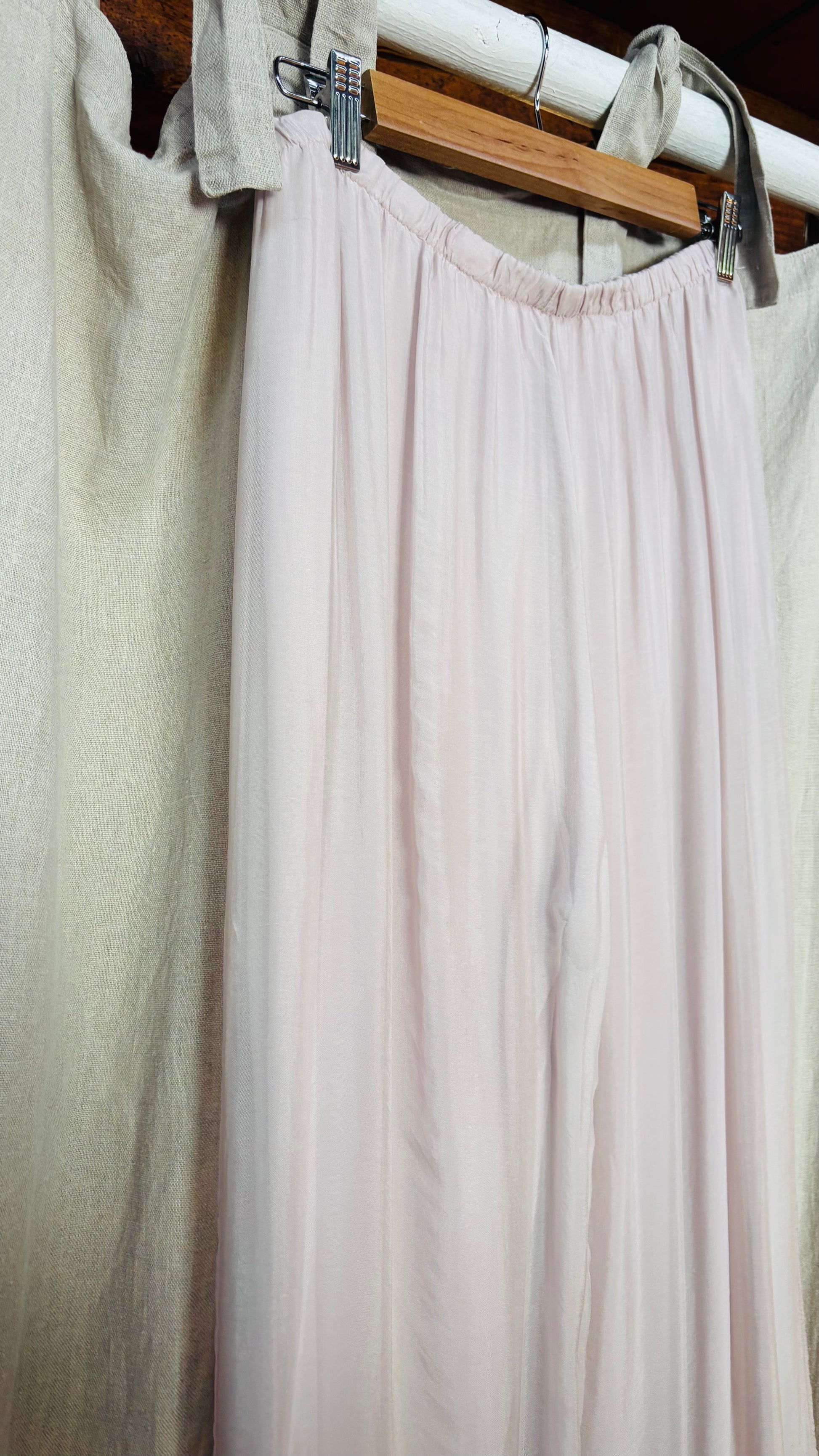 silk_pants_pink_sina_and_co