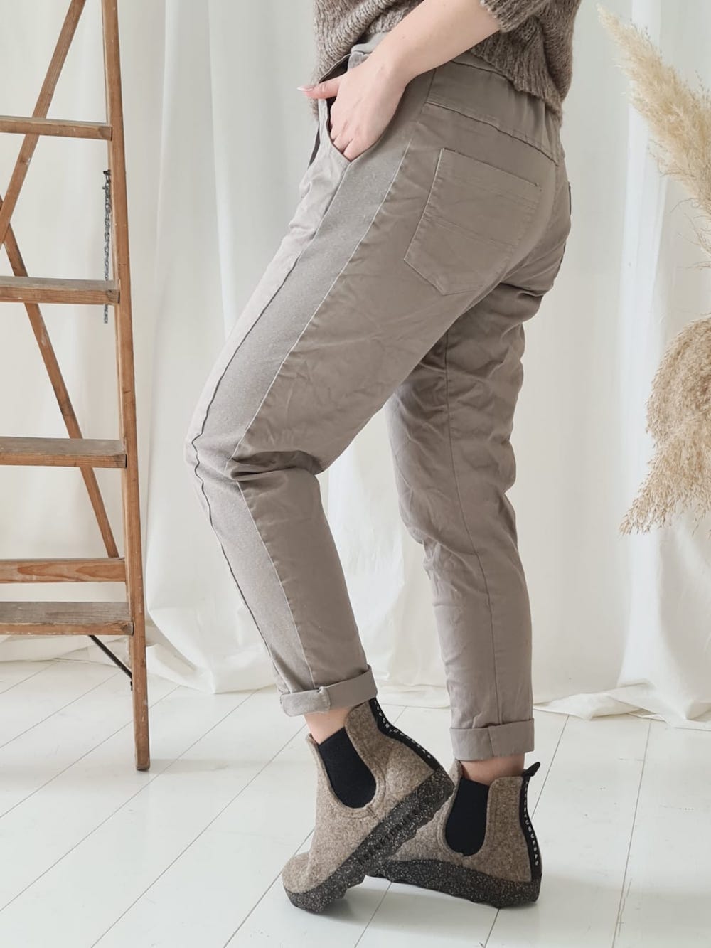 PERFECT JOGGERS BUTTON - Taupe